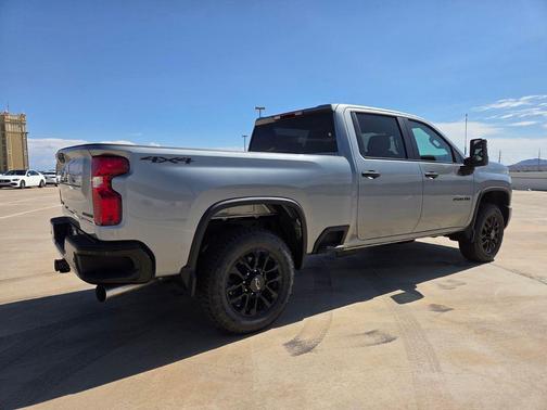 2025 Chevrolet Silverado 2500 Custom