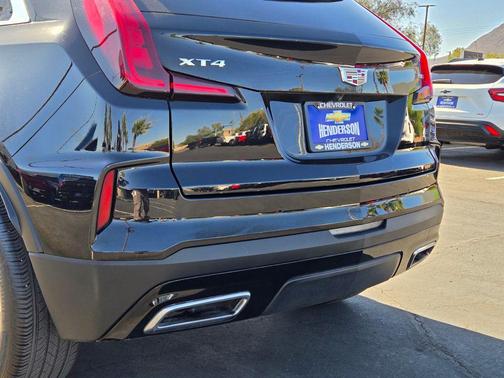 Stellar Black Metallic 2024 Cadillac XT4 Premium Luxury
