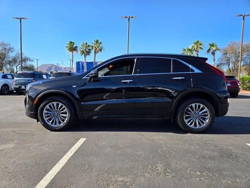 Stellar Black Metallic 2024 Cadillac XT4 Premium Luxury