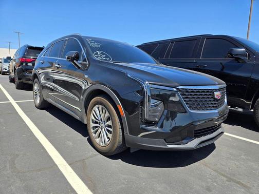 Stellar Black Metallic 2024 Cadillac XT4 Premium Luxury
