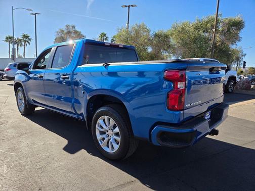 2022 Chevrolet Silverado 1500 Custom