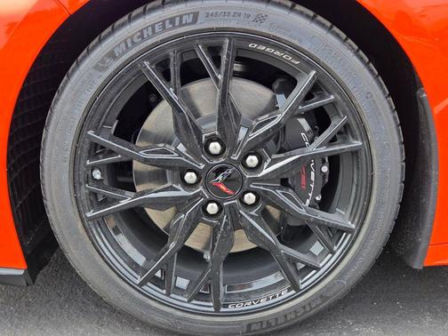 Sebring Orange Tintcoat 2026 Chevrolet Corvette Stingray w/1LT