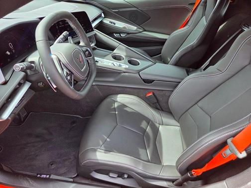 Sebring Orange Tintcoat 2026 Chevrolet Corvette Stingray w/1LT