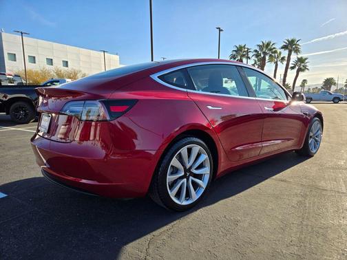 2018 Tesla Model 3 Long Range