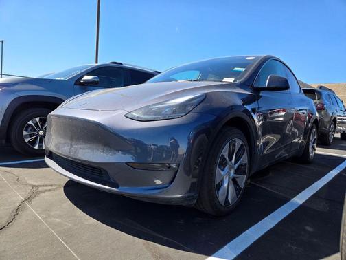 2023 Tesla Model Y Long Range Dual Motor All-Wheel Drive