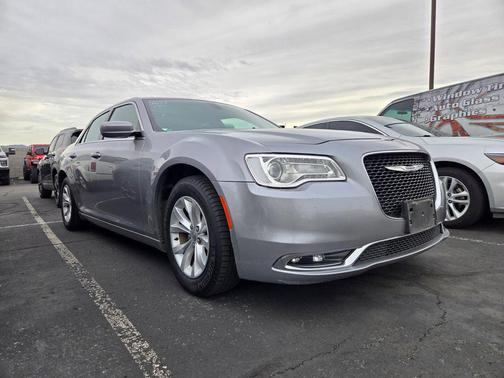 2016 Chrysler 300 S