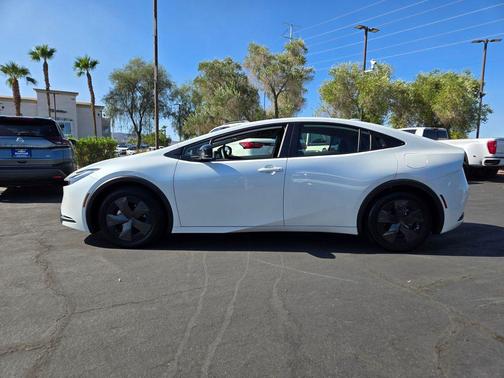 2024 Toyota Prius LE