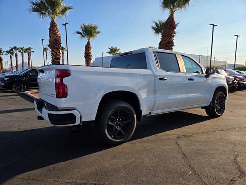 2025 Chevrolet Silverado 1500 Custom
