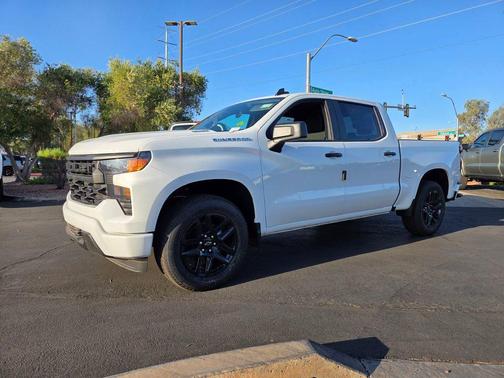 2025 Chevrolet Silverado 1500 Custom