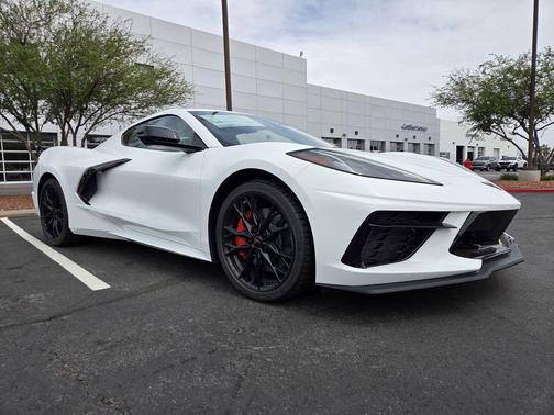 Arctic White 2026 Chevrolet Corvette Stingray w/1LT
