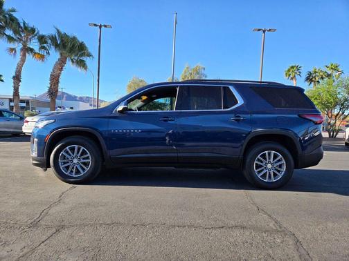 Northsky Blue Metallic 2022 Chevrolet Traverse LT Cloth