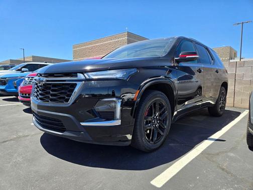 Mosaic Black Metallic 2023 Chevrolet Traverse Premier