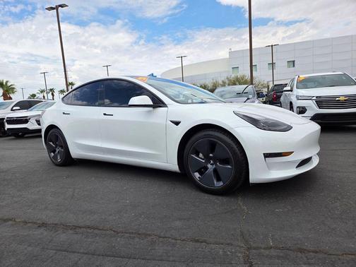 2022 Tesla Model 3 Long Range