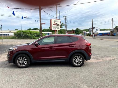 2018 Hyundai TUCSON SE