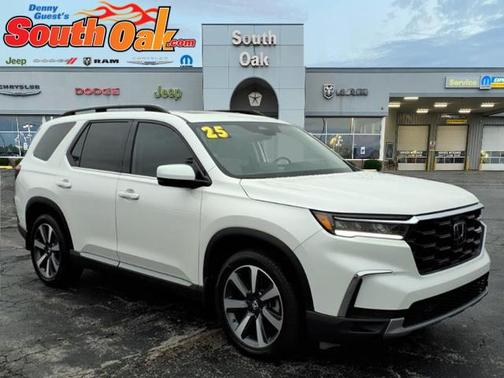 2025 Honda Pilot Touring 8-Passenger