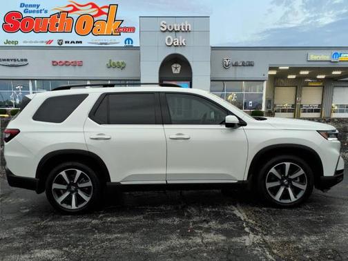 2025 Honda Pilot Touring 8-Passenger