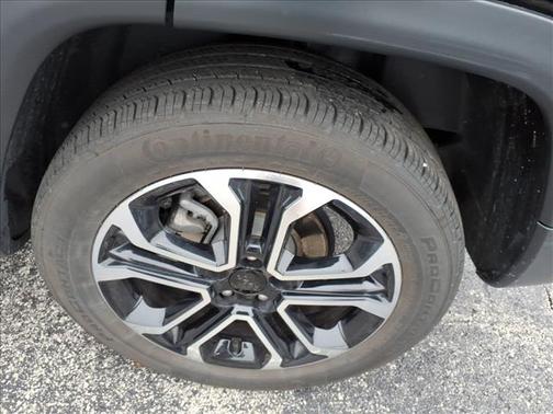 Diamond Black Crystal Pearlcoat 2022 Jeep Compass Limited