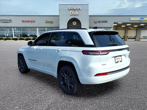Bright White Clearcoat 2026 Jeep Grand Cherokee Limited
