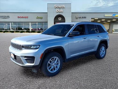 Silver Zynith 2026 Jeep Grand Cherokee Altitude