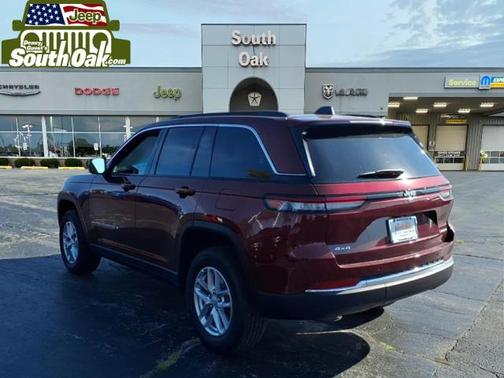 2025 Jeep Grand Cherokee Laredo