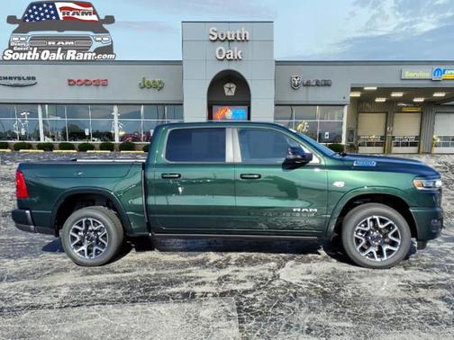 Serrano Green Metallic 2026 RAM 1500 Laramie