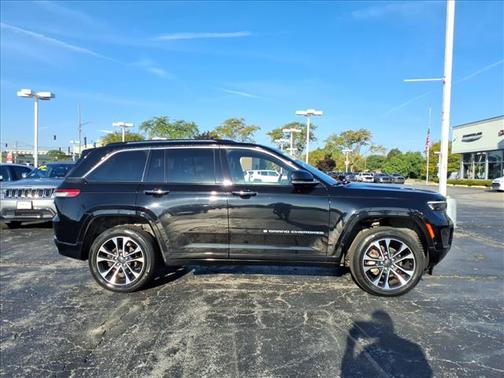2022 Jeep Grand Cherokee Overland