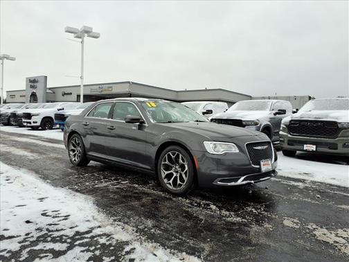 2018 Chrysler 300 Touring
