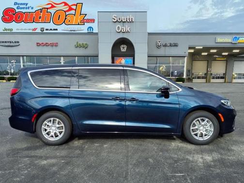 2025 Chrysler Pacifica L