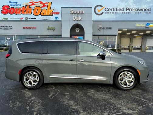 Ceramic Gray Clearcoat 2023 Chrysler Pacifica Limited