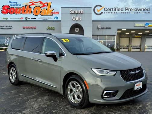 Ceramic Gray Clearcoat 2023 Chrysler Pacifica Limited