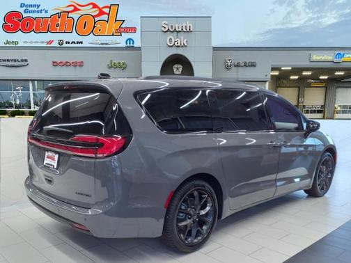2025 Chrysler Pacifica Limited