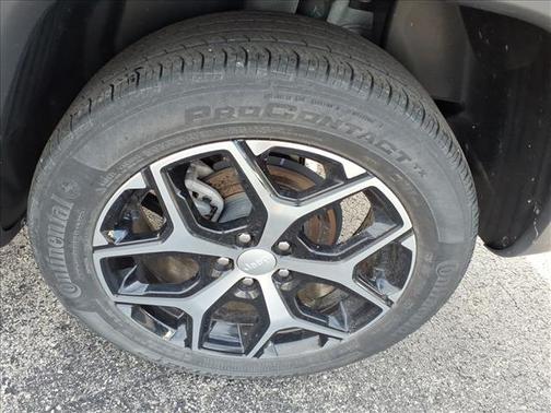 Silver Zynith Metallic Clearcoat 2024 Jeep Compass Limited