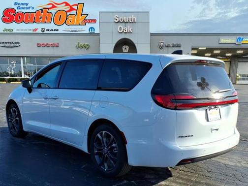 2026 Chrysler Pacifica L