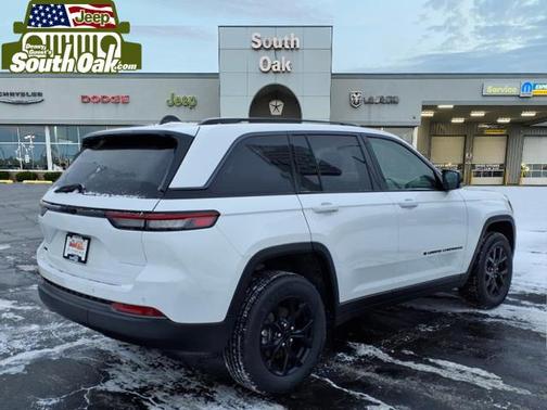 2026 Jeep Grand Cherokee Altitude