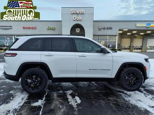 2026 Jeep Grand Cherokee Altitude