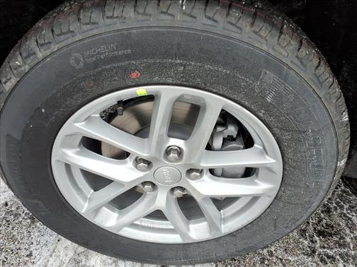 2026 Jeep Grand Cherokee Altitude