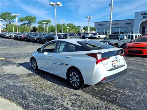 Wind Chill Pearl 2022 Toyota Prius XLE