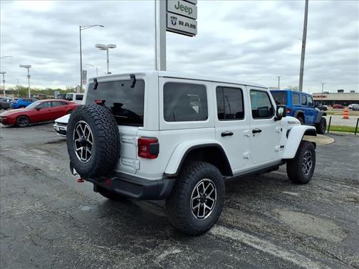 Bright White Clearcoat 2026 Jeep Wrangler Rubicon