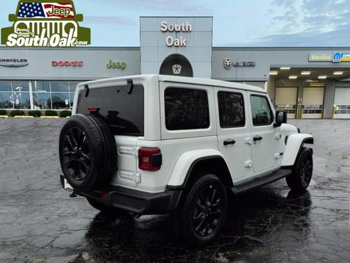 2025 Jeep Wrangler 4xe Sahara