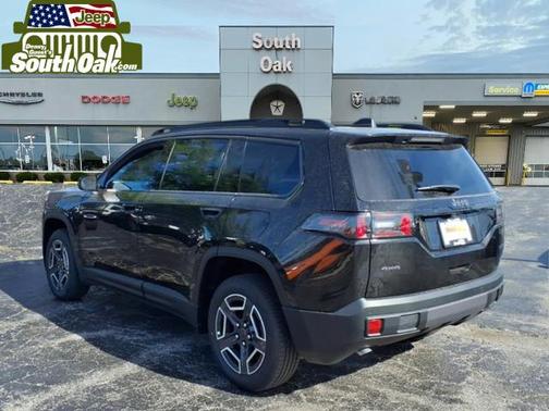 Diamond Black Crystal Pearlcoat 2026 Jeep Cherokee Limited