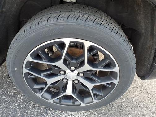 Diamond Black Crystal Pearlcoat 2023 Jeep Grand Cherokee Summit
