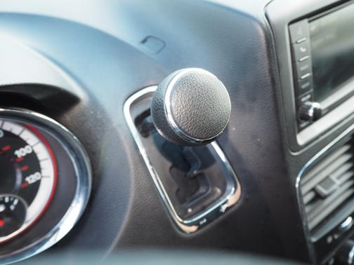 2019 Dodge Grand Caravan SE for sale in Matteson, IL - image 18