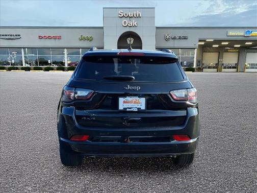 Diamond Black Crystal Pearlcoat 2023 Jeep Compass High Altitude