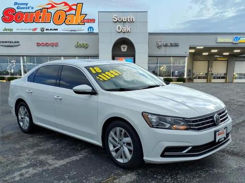 Pure White 2018 Volkswagen Passat 2.0T SE
