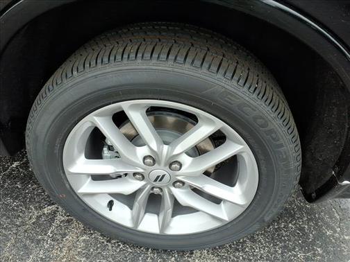 DB Black Crystal Clearcoat 2026 Dodge Durango GT Plus