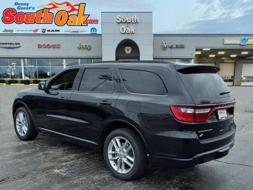 DB Black Crystal Clearcoat 2026 Dodge Durango GT Plus