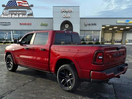 Molten Red Pearlcoat 2026 RAM 1500 Laramie