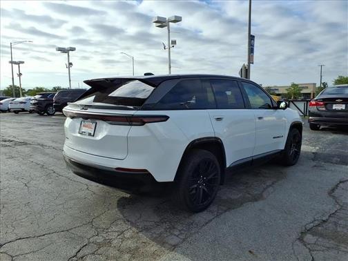 Bright White Clearcoat 2024 Jeep Wagoneer S Launch Edition
