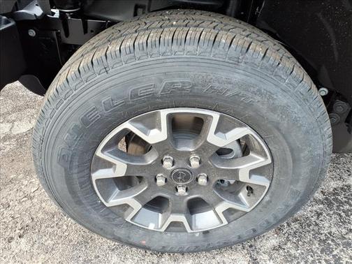 Granite Crystal Metallic Clearcoat 2026 Jeep Gladiator Sahara 4x4