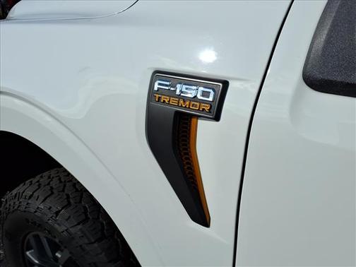 Oxford White 2022 Ford F-150 Tremor